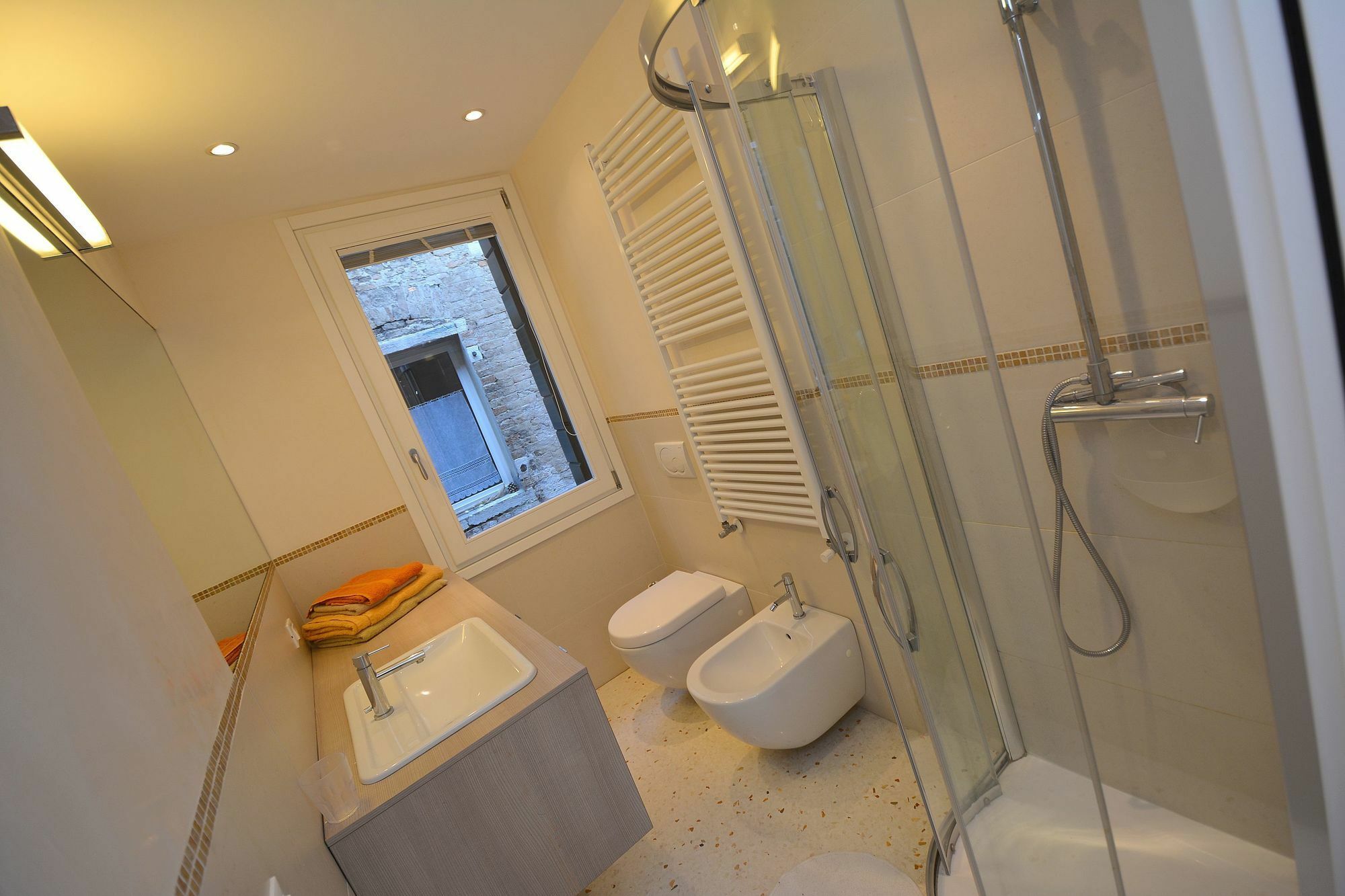 Guggenheim Museum, Cool, 6Pax,Wifi, Aircnd Apartman Velence Kültér fotó
